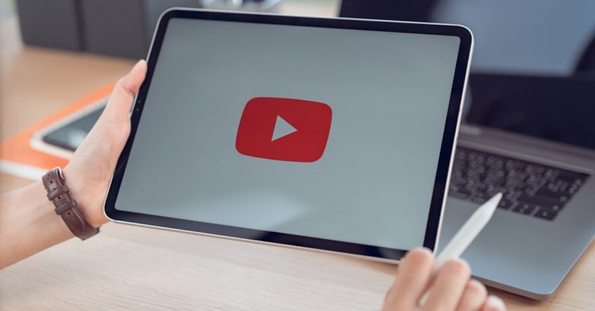 Gagner de l’argent sur YouTube : le seuil de vues pour des gains significatifs